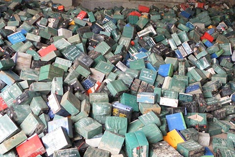 东港河山高价叉车蓄电池回收√锂电池能回收√